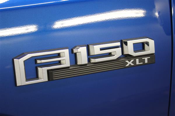 Ford F-150 XLT FX4 CREW 4X4 2018 - image #25