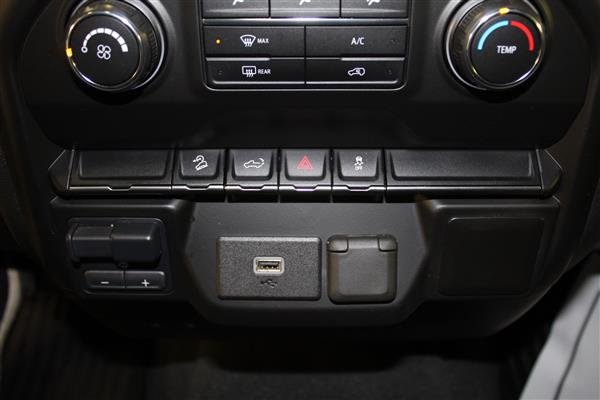 Chevrolet Silverado 1500 2020 - Image #13