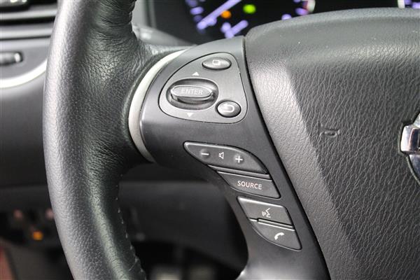 Nissan Pathfinder SV TECH NAV 4RM 2019 - image #22