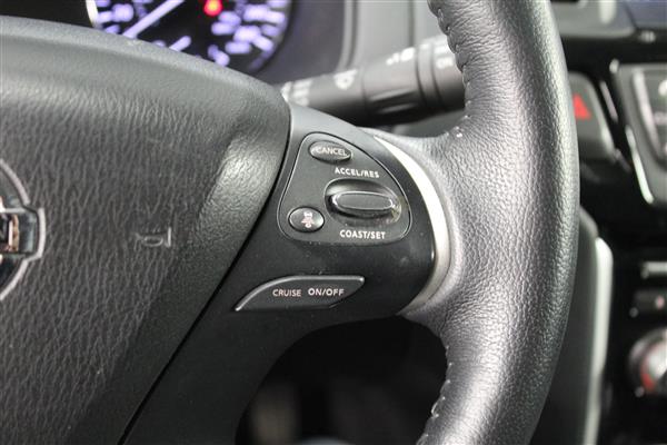 Nissan Pathfinder SV TECH NAV 4RM 2019 - image #23