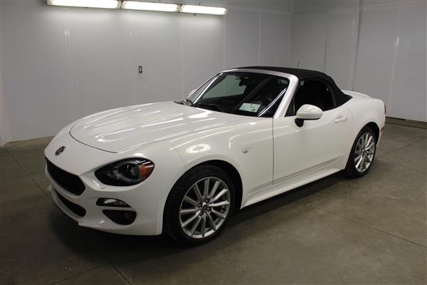 Fiat 124 Spider 2017 LUSS0 COLLECTION CONVERTIBLE