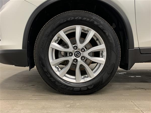 Nissan Rogue SV TOIT PANO 4RM 2019 - image #28