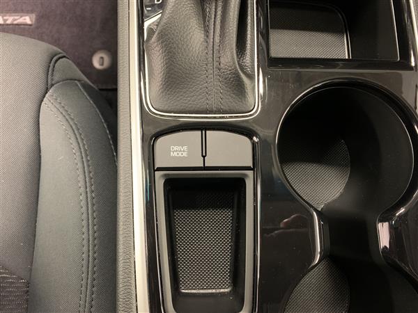 Hyundai Sonata 2018 - Image #13
