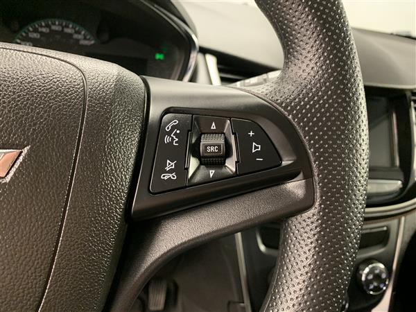 Chevrolet Trax LS 2019 - image #17