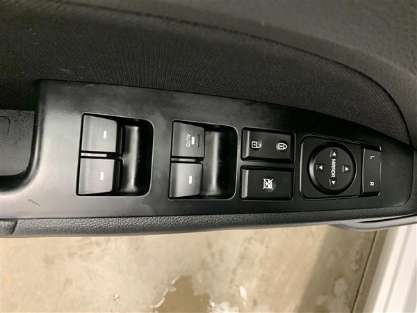 Hyundai Elantra 2018 - Image #20