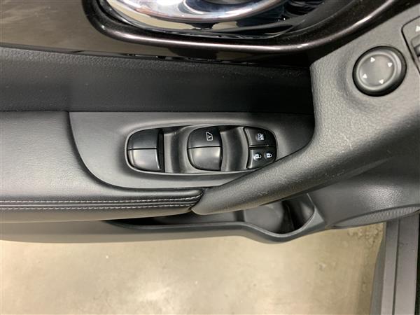Nissan Rogue S SPECIAL EDITION 2019 - image #21